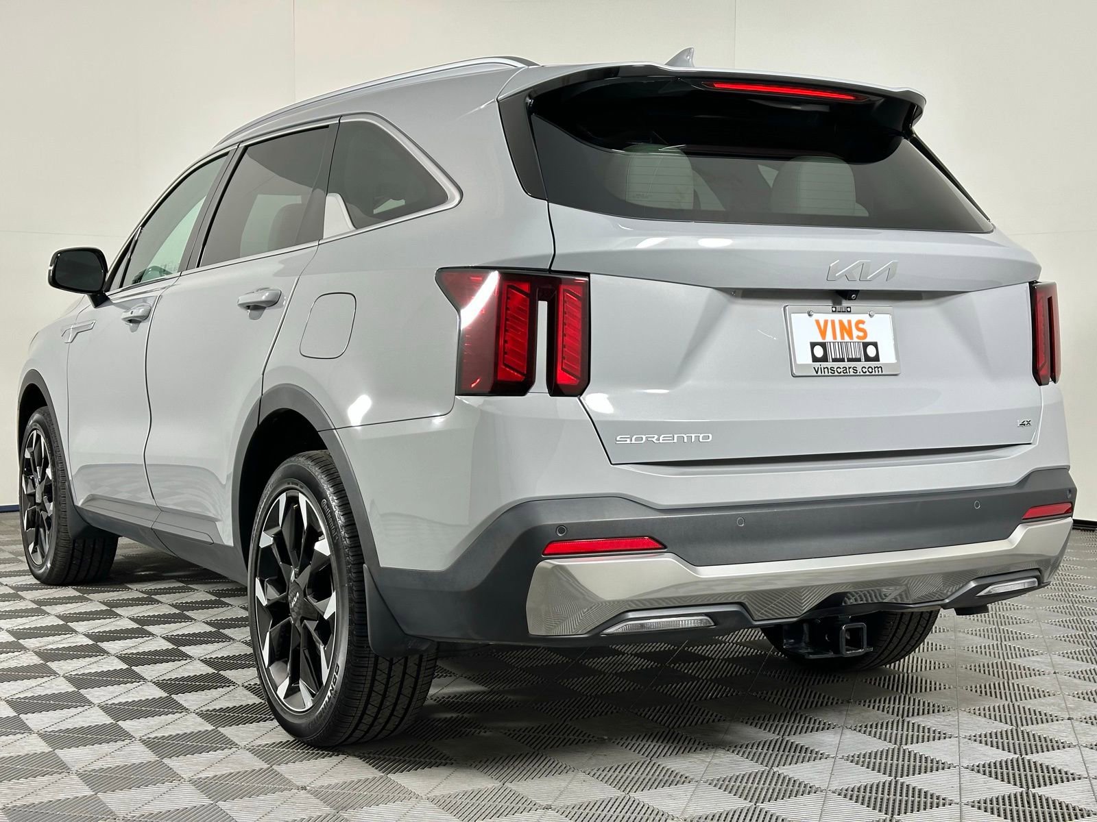 Used 2025 Kia Sorento EX w/ Panoramic Sunroof Package image 37