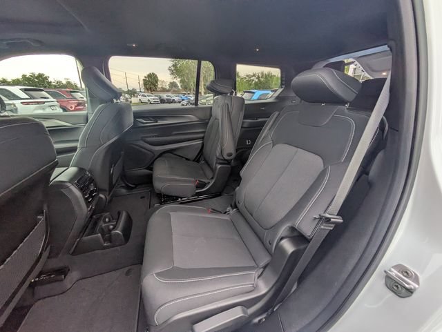 New 2026 Jeep Grand Cherokee L 4WD image 14