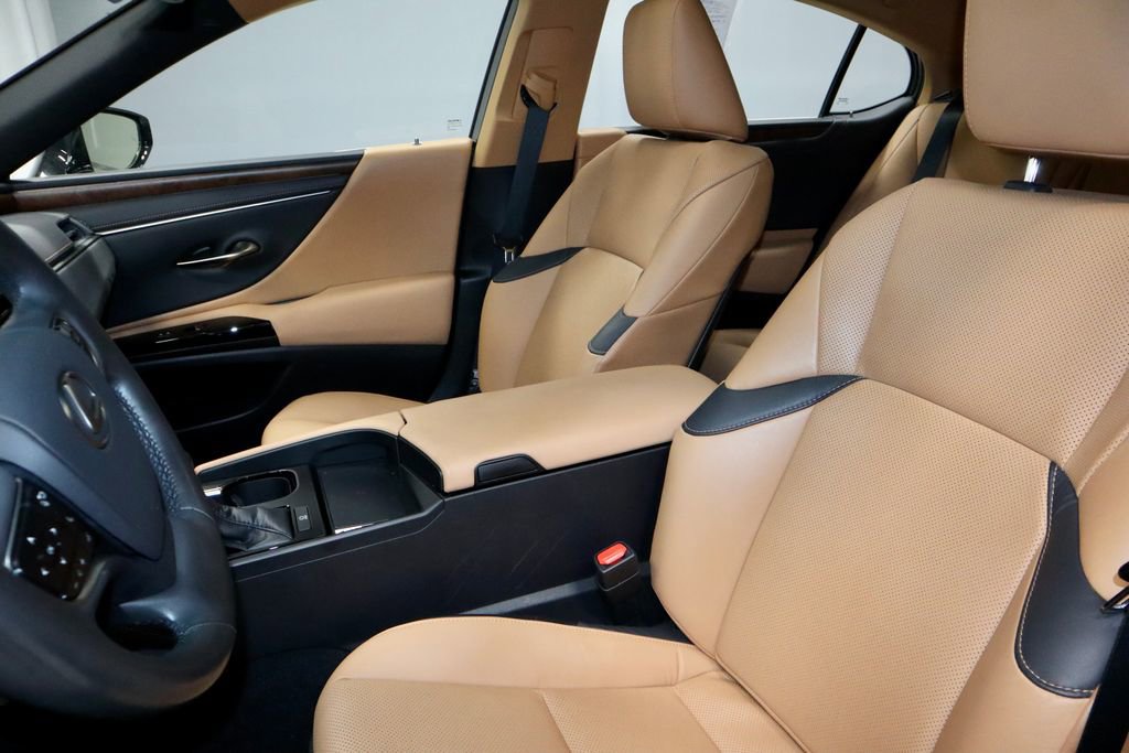 Used 2023 Lexus ES 250 w/ Premium Package image 23