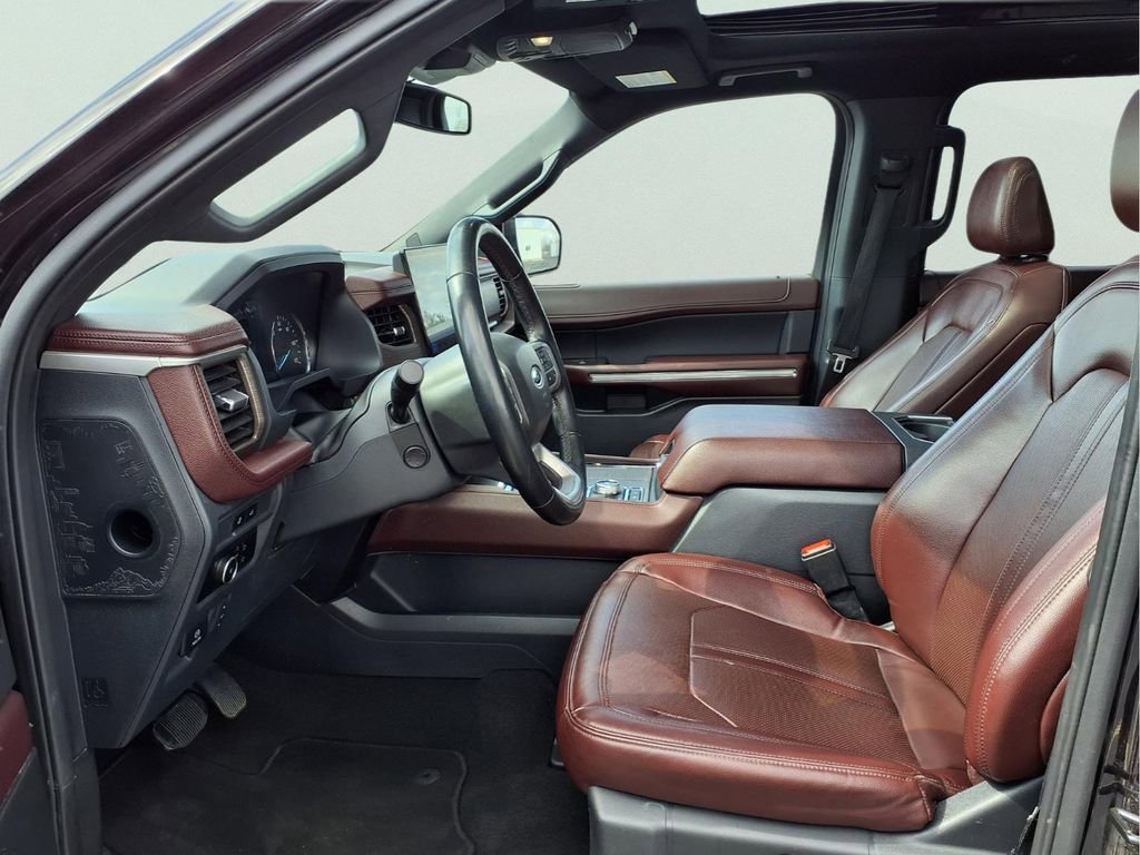 Used 2023 Ford Expedition Limited image 20