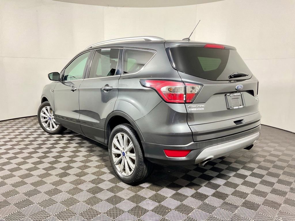 Used 2017 Ford Escape Titanium image 10