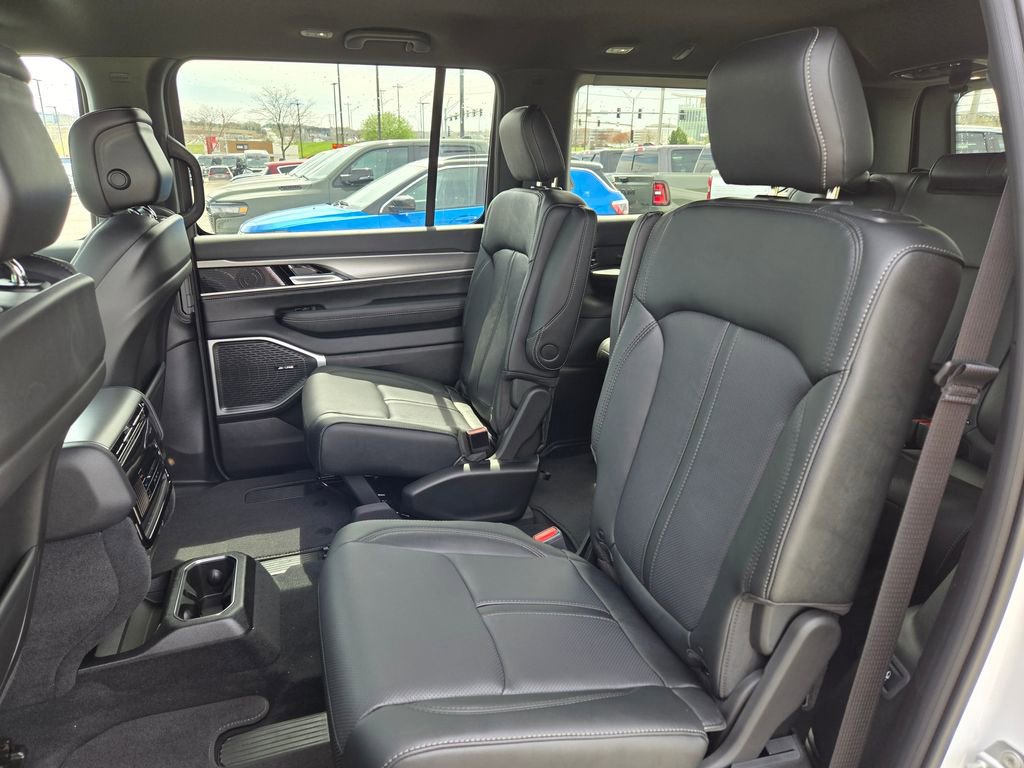 New 2026 Jeep Grand Wagoneer Limited AWD/4WD image 27