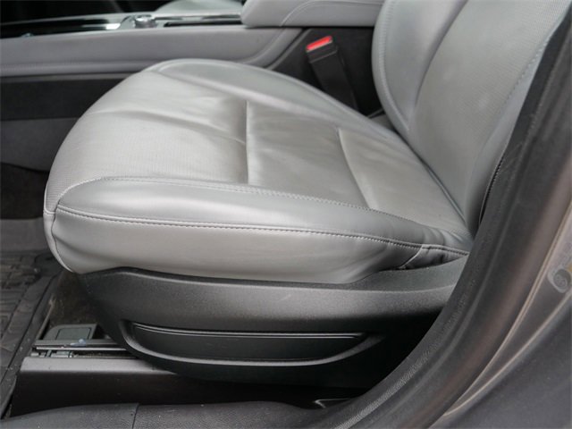 Used 2022 Lincoln Corsair AWD w/ Premium Package image 16