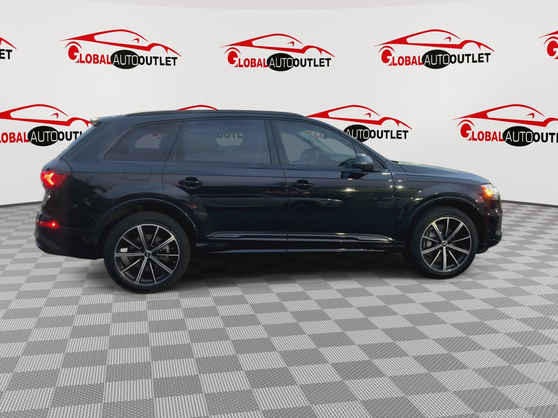 Used 2023 Audi Q7 3.0T Premium Plus AWD/4WD image 9