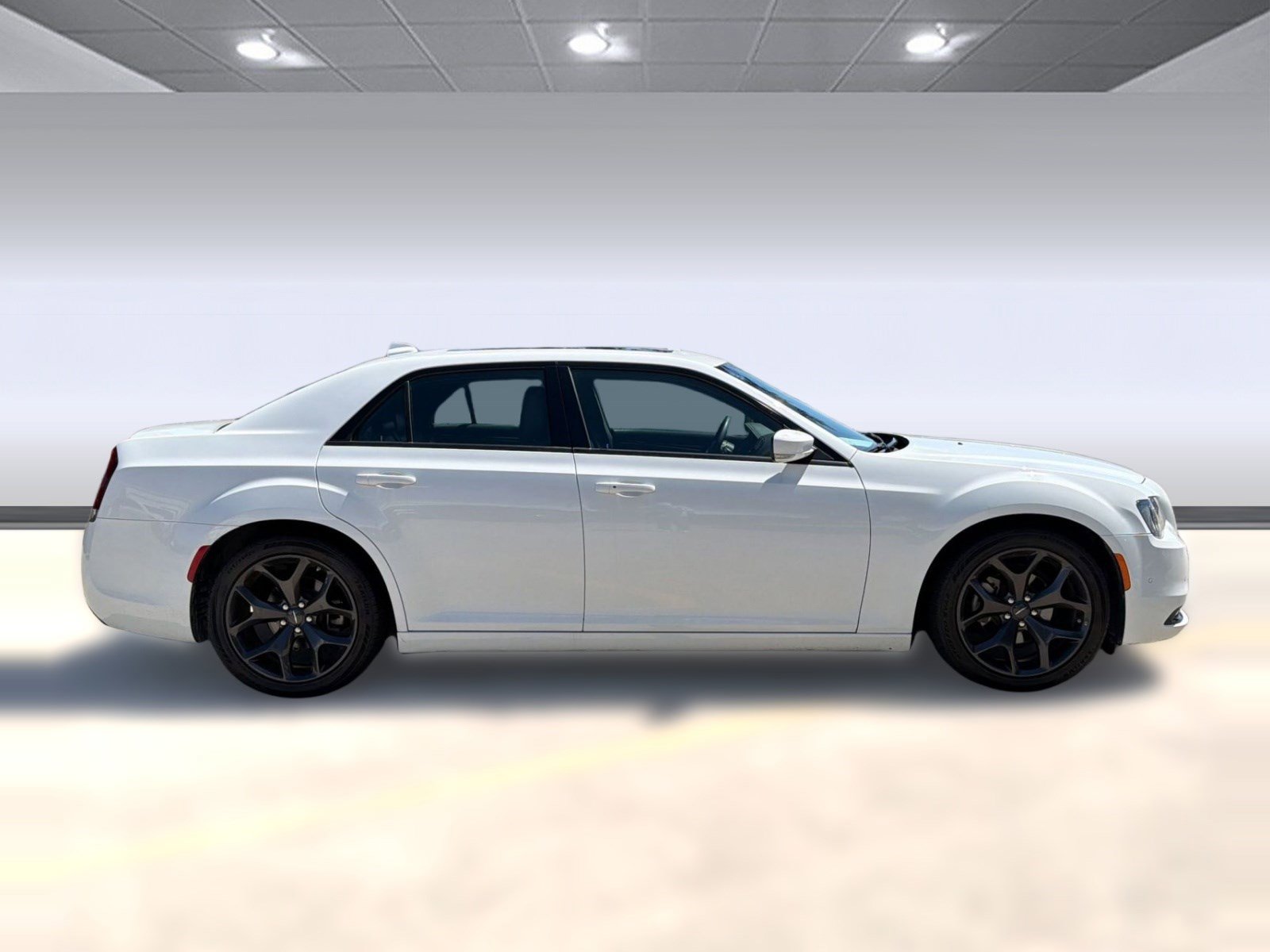Used 2023 Chrysler 300 S RWD image 7