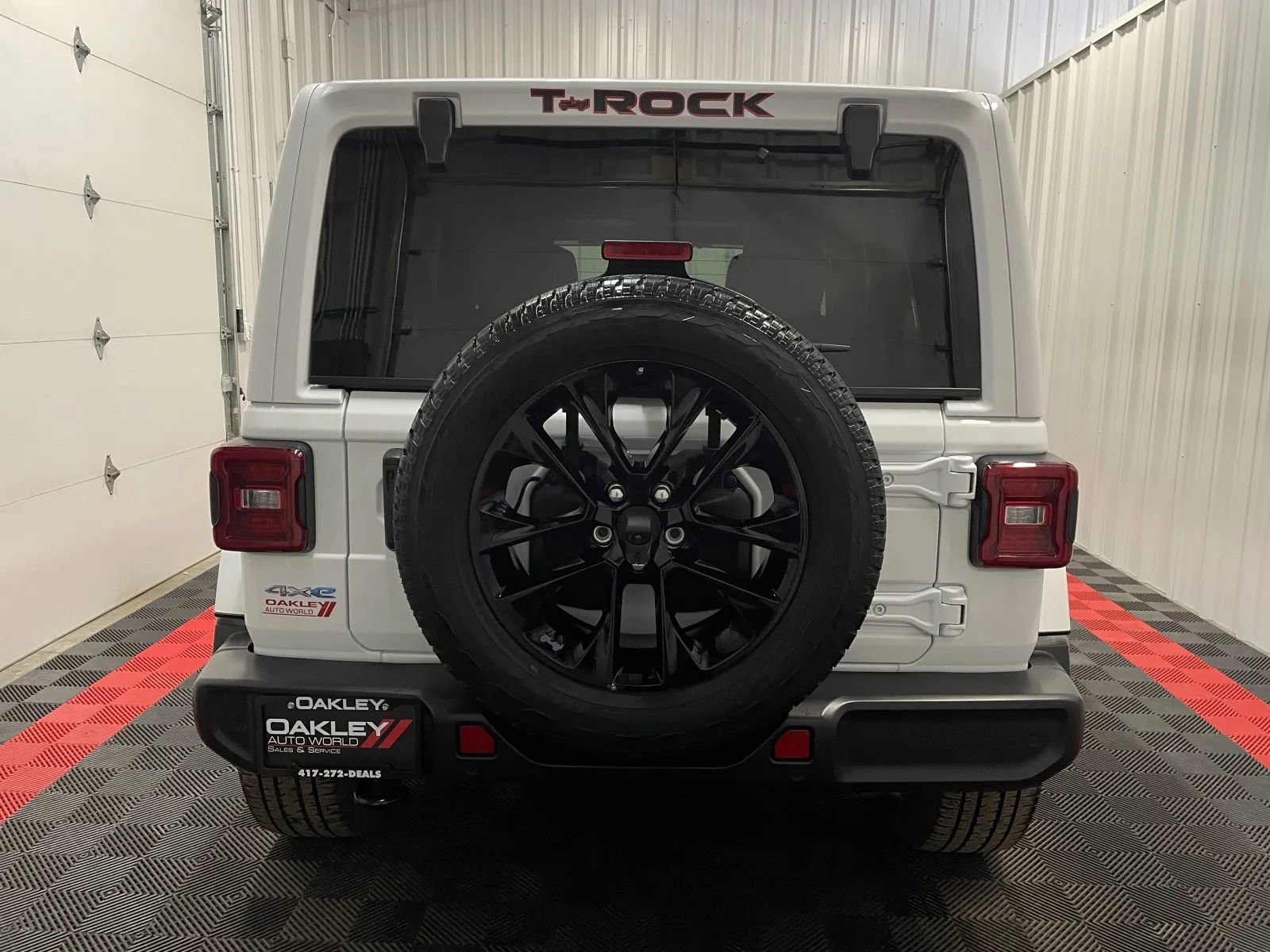 Used 2021 Jeep Wrangler Unlimited Sahara w/ Cold Weather Group image 7