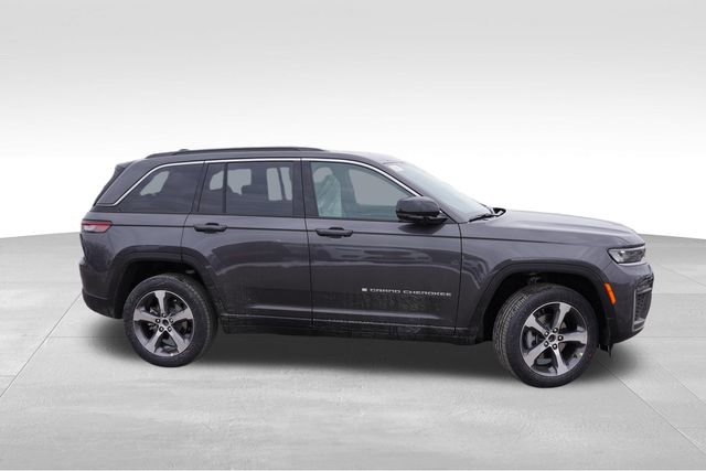 New 2026 Jeep Grand Cherokee Limited w/ Luxury Tech Group II image 2
