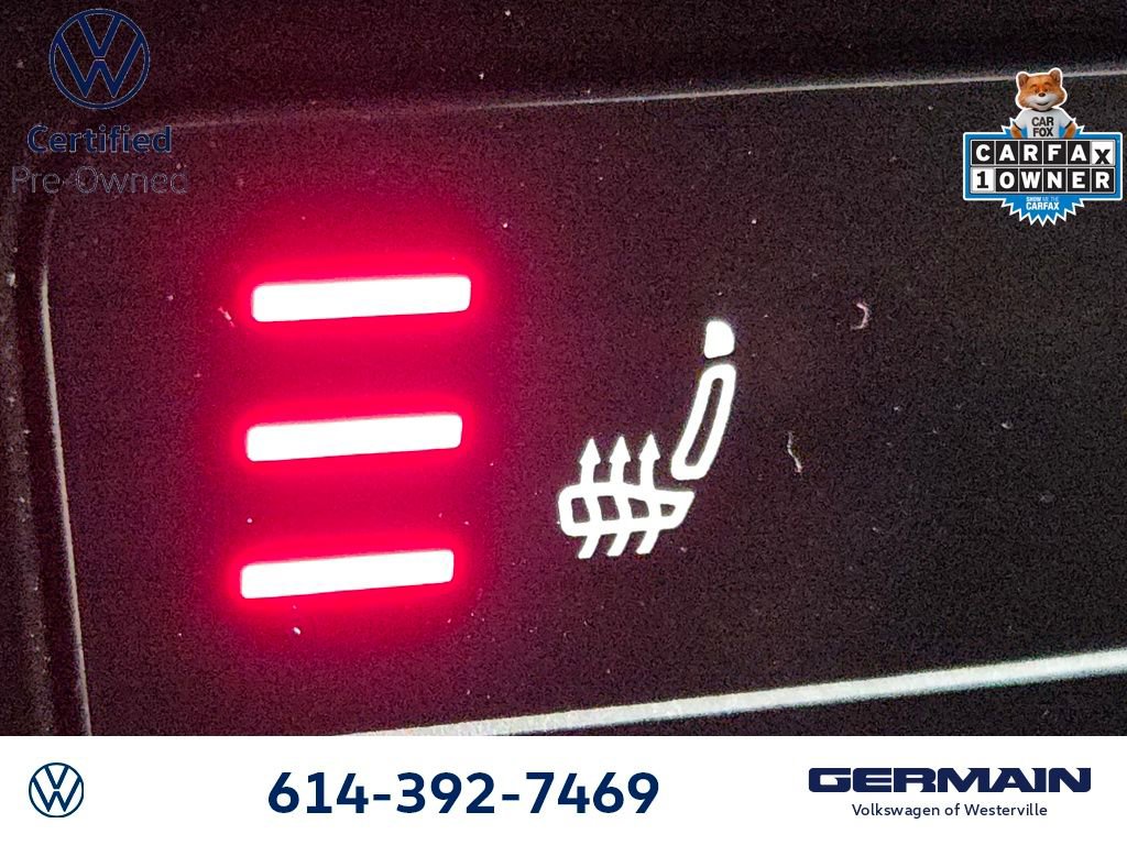 Certified 2025 Volkswagen Jetta SE w/ Sunroof Package image 37