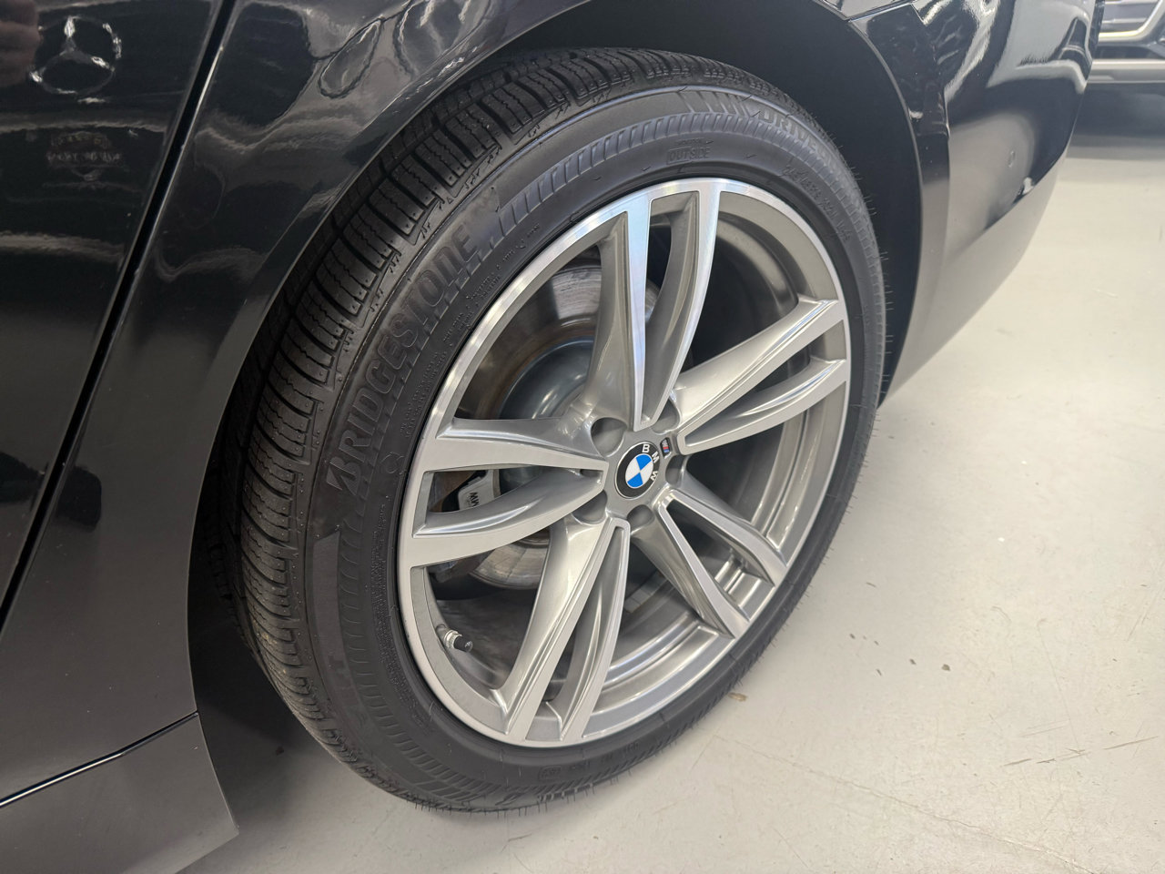 Used 2017 BMW 750i xDrive image 17