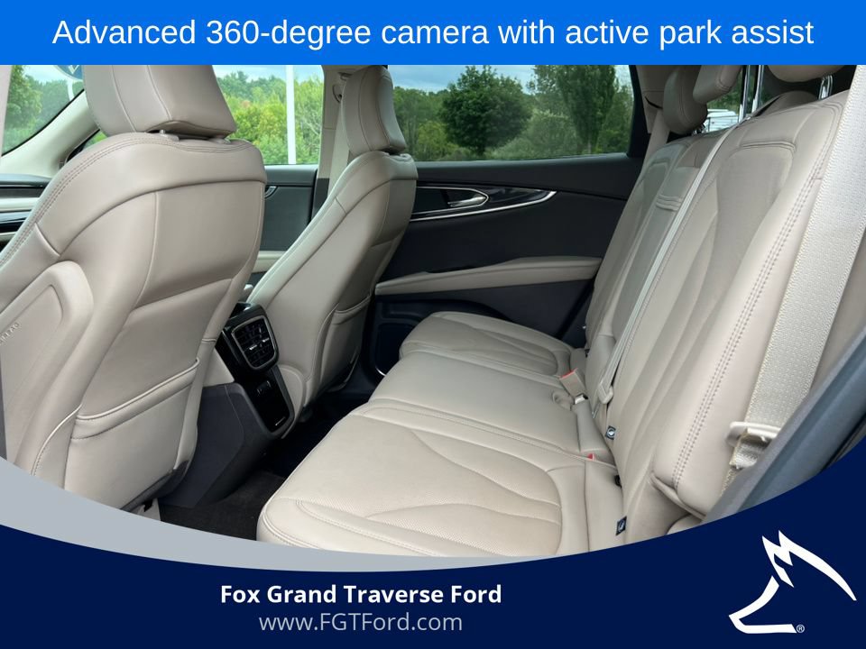 Used 2023 Lincoln Nautilus Reserve w/ Equipment Group 201A AWD/4WD image 5