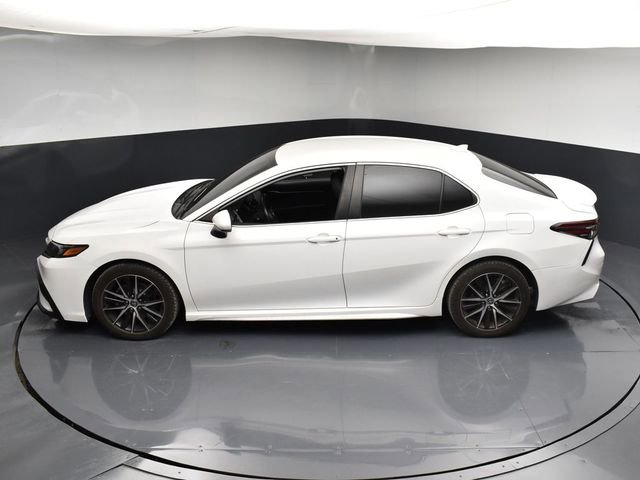 Used 2021 Toyota Camry SE image 43