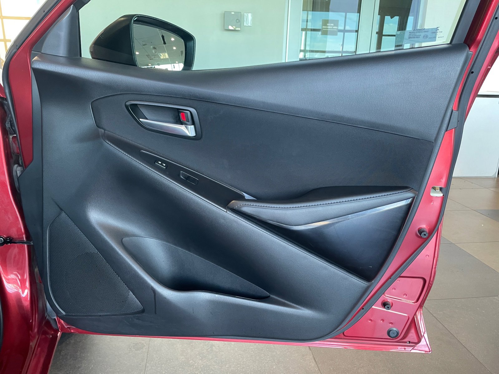 Used 2017 Toyota Yaris iA FWD image 16