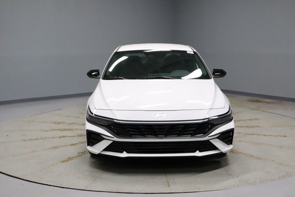 Certified 2025 Hyundai Elantra Sport image 6
