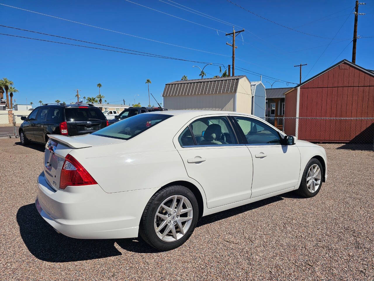 Used 2010 Ford Fusion SEL image 3
