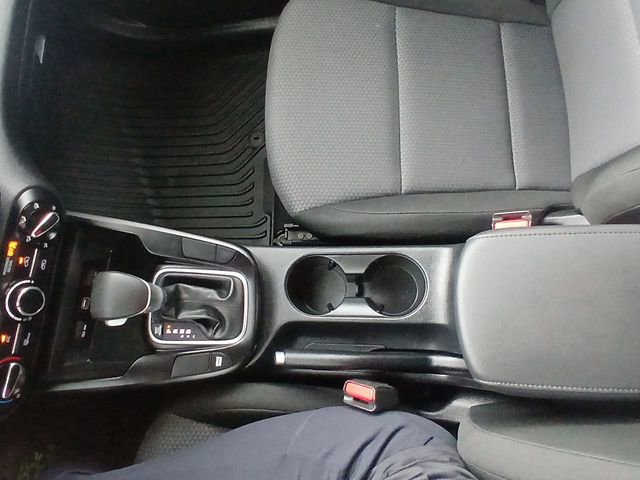 Certified 2025 Kia Soul LX w/ LX Technology Package FWD image 20