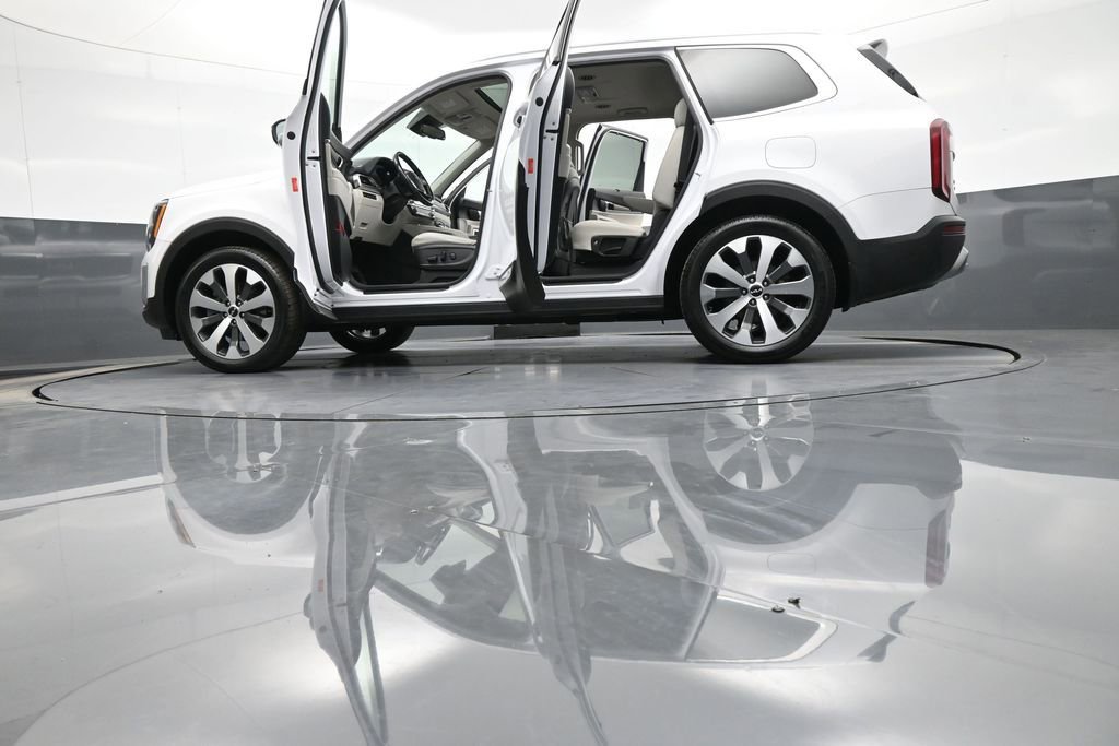 Certified 2022 Kia Telluride EX w/ EX Premium Package image 52