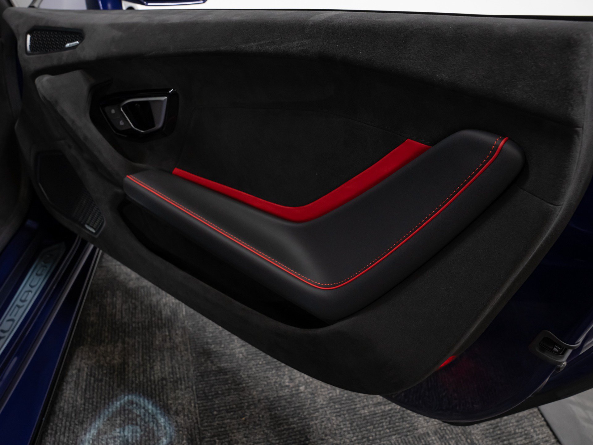Used 2024 Lamborghini Huracan Tecnica RWD image 59