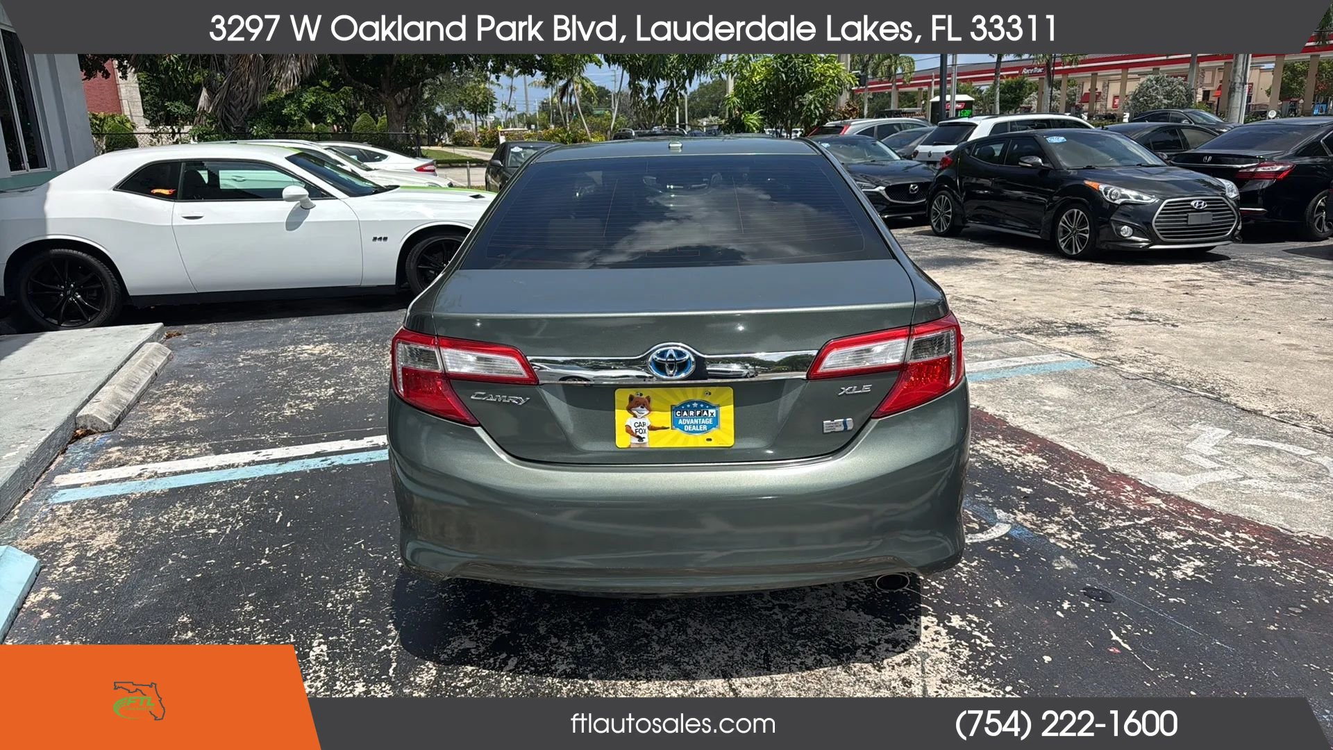 Used 2013 Toyota Camry XLE w/ Leather Pkg FWD image 9