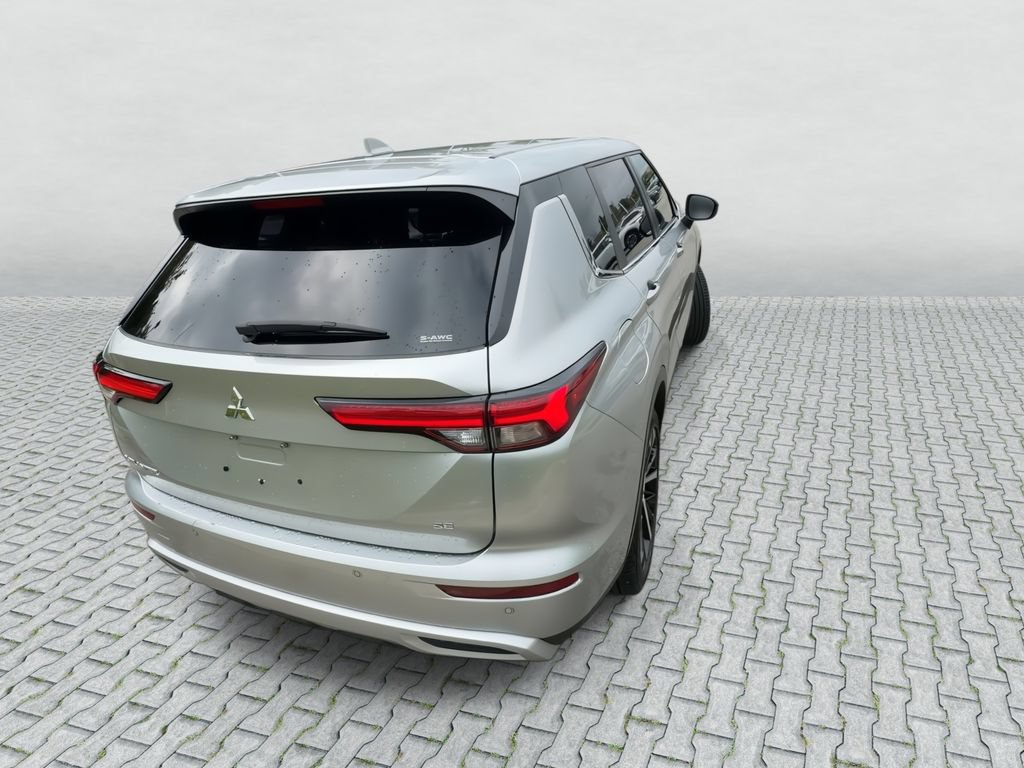 Used 2024 Mitsubishi Outlander SE AWD/4WD image 8