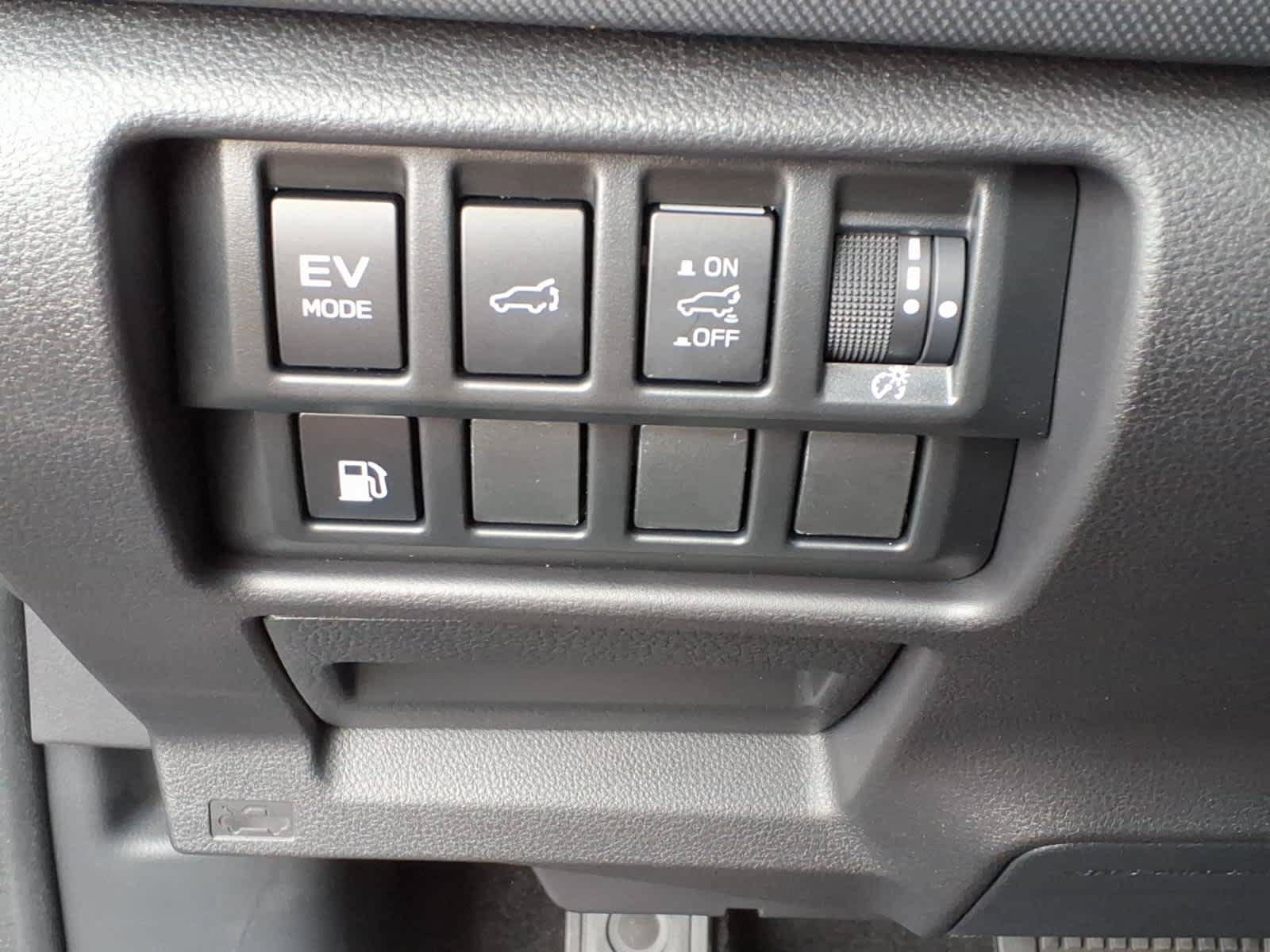 New 2026 Subaru Forester Touring AWD/4WD image 32