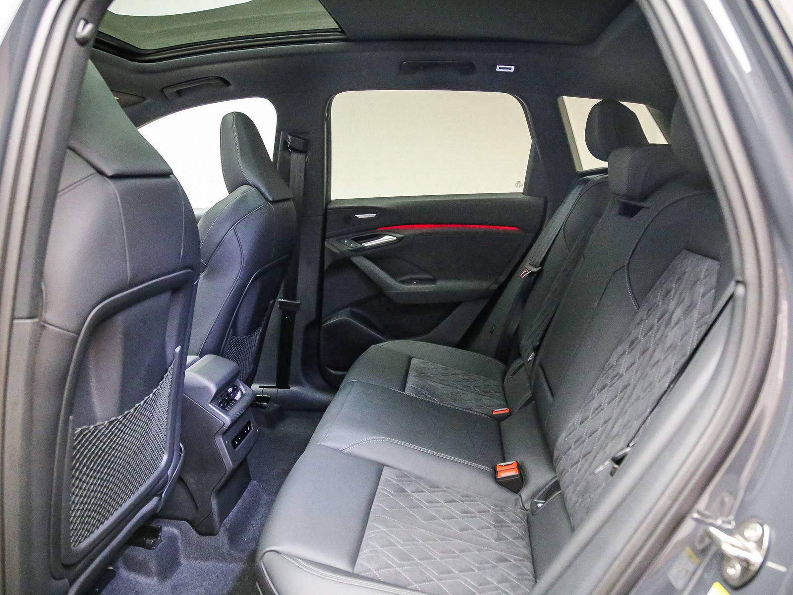 New 2027 Audi SQ6 e-tron Premium Plus AWD/4WD image 21