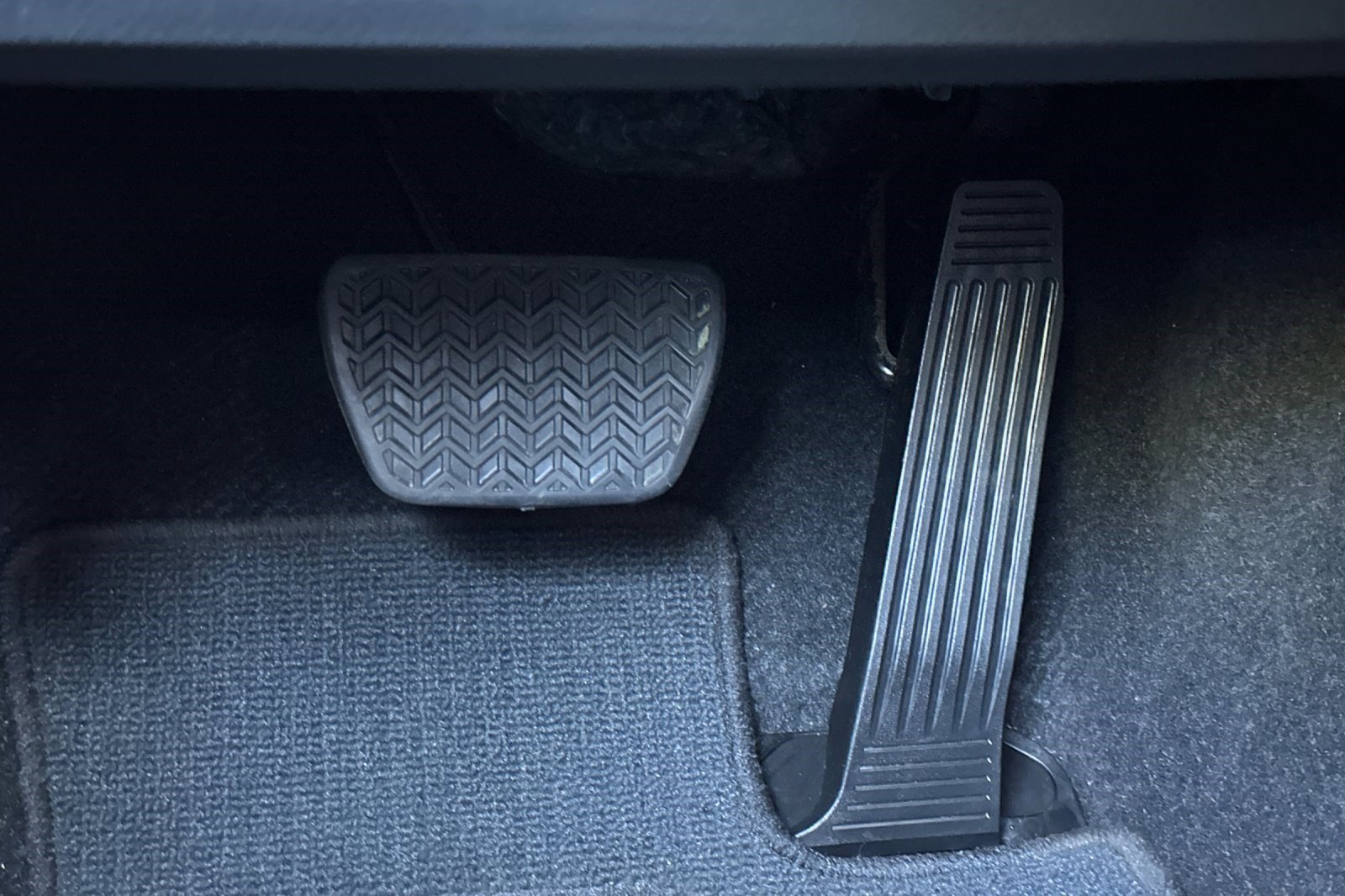 Used 2024 Toyota Camry SE FWD image 36