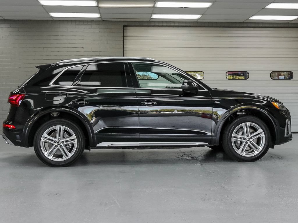 Used 2023 Audi Q5 e Premium Plus AWD/4WD image 3