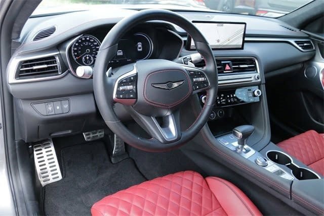 Used 2025 Genesis G70 3.3T Advanced w/ Sport Prestige Package image 9