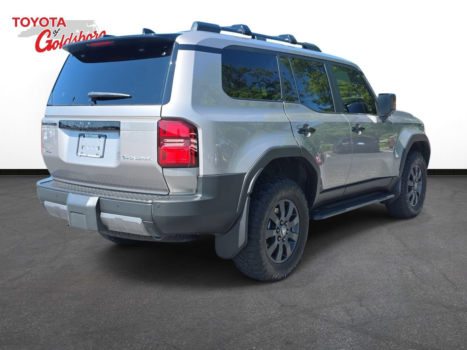 Used 2025 Toyota Land Cruiser w/ Premium Package AWD/4WD image 5