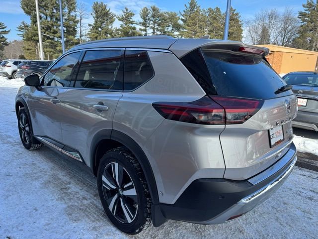 Used 2021 Nissan Rogue Platinum image 5