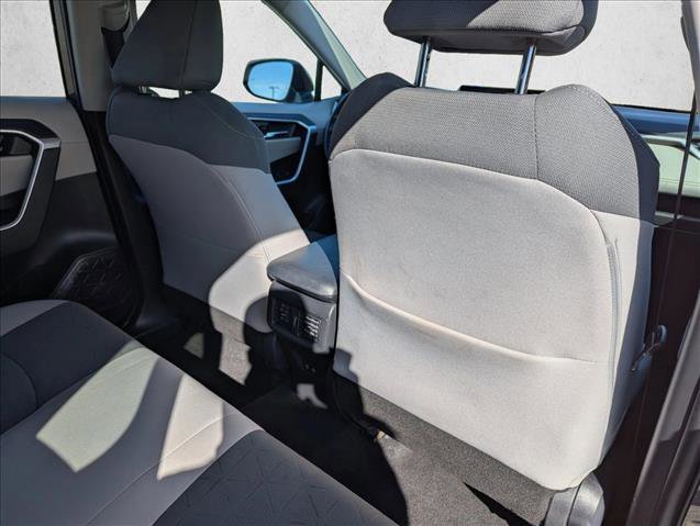 Used 2021 Toyota RAV4 XLE image 28