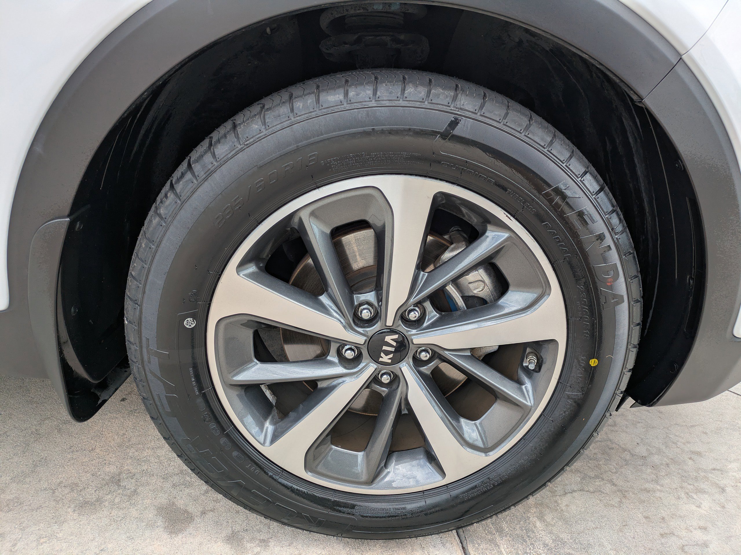 Used 2019 Kia Sorento EX w/ EX Touring Package image 9