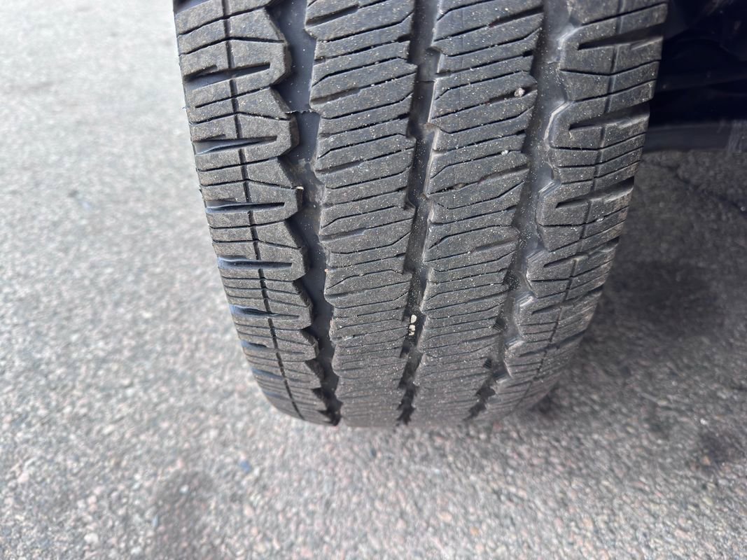 Used 2025 Ford Transit 350 Medium Roof AWD w/ Interior Upgrade Package image 45