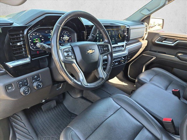 Used 2022 Chevrolet Silverado 1500 LT AWD/4WD image 14