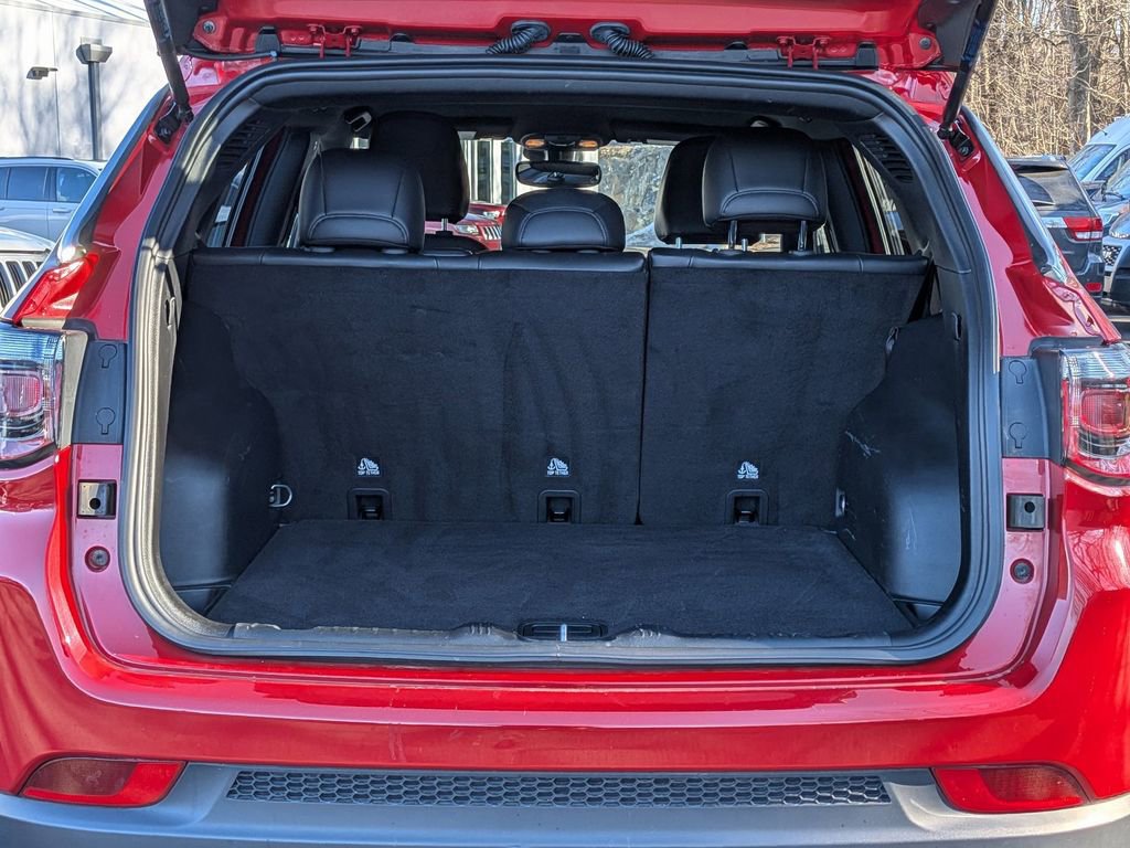 Used 2023 Jeep Compass Latitude image 5