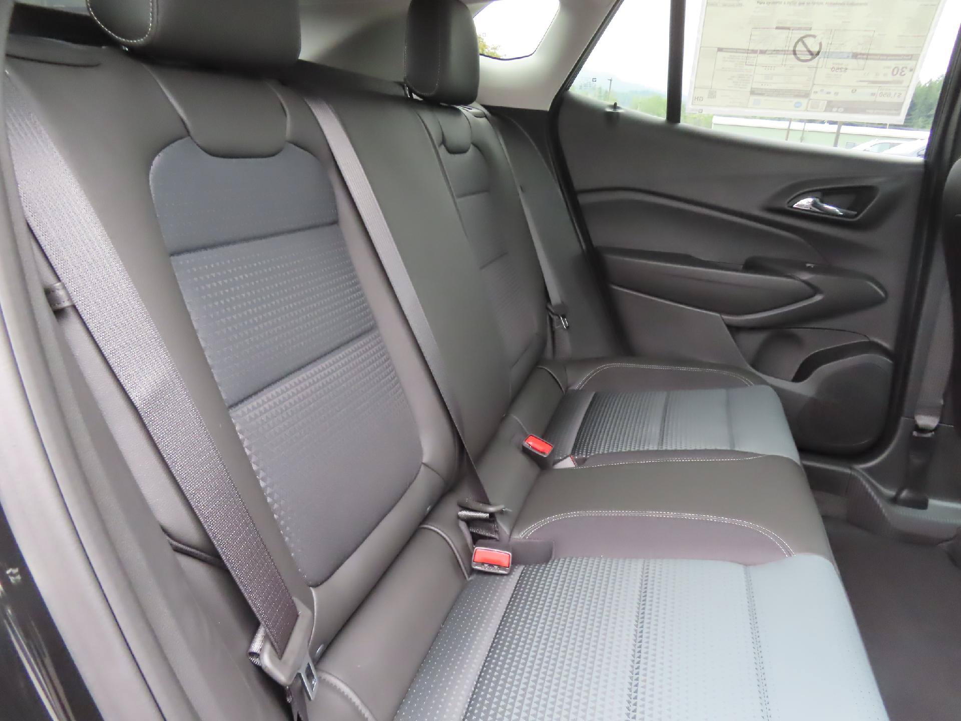 New 2026 Chevrolet Trax LT w/ Driver Confidence Package FWD image 44