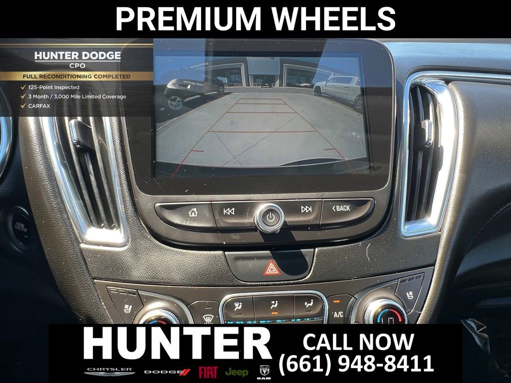 Used 2018 Chevrolet Malibu Premier w/ Premier Sun and Wheel Package image 29