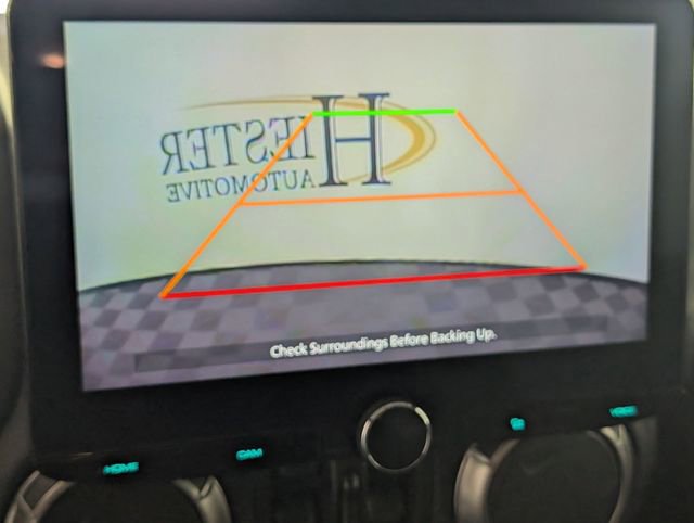 Used 2018 Jeep Wrangler Unlimited Sahara image 18