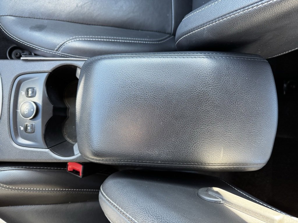 Used 2014 Ford Focus SE w/ Equipment Group 201A image 12