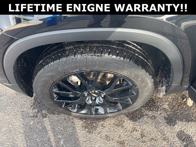 Used 2022 Chevrolet Trax LT w/ Midnight Edition AWD/4WD image 25