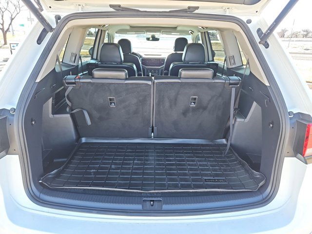 Used 2023 Volkswagen Atlas SEL R-Line image 6