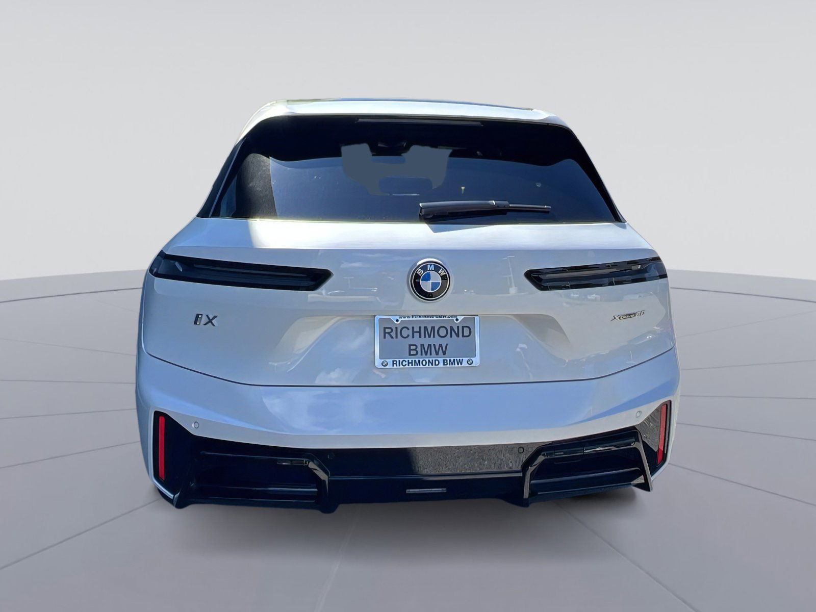 New 2026 BMW iX xDrive60 w/ M Sport Package image 4