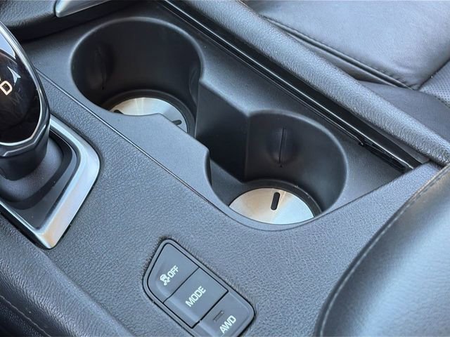 Used 2018 Cadillac XT5 Luxury w/ Driver Awareness Package image 32