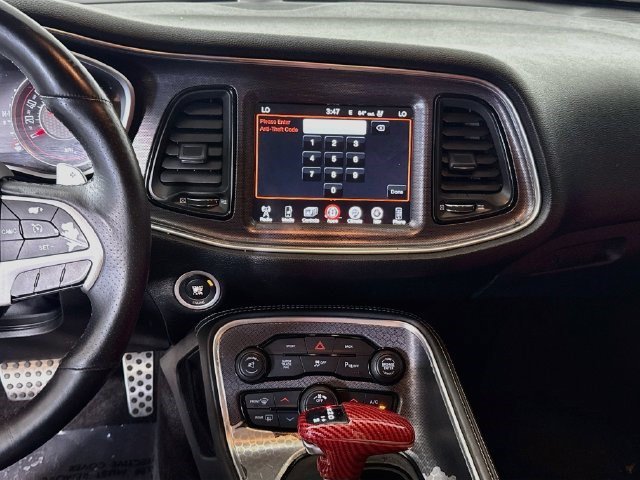 Used 2016 Dodge Challenger R/T Scat Pack w/ Leather Interior Group RWD image 17