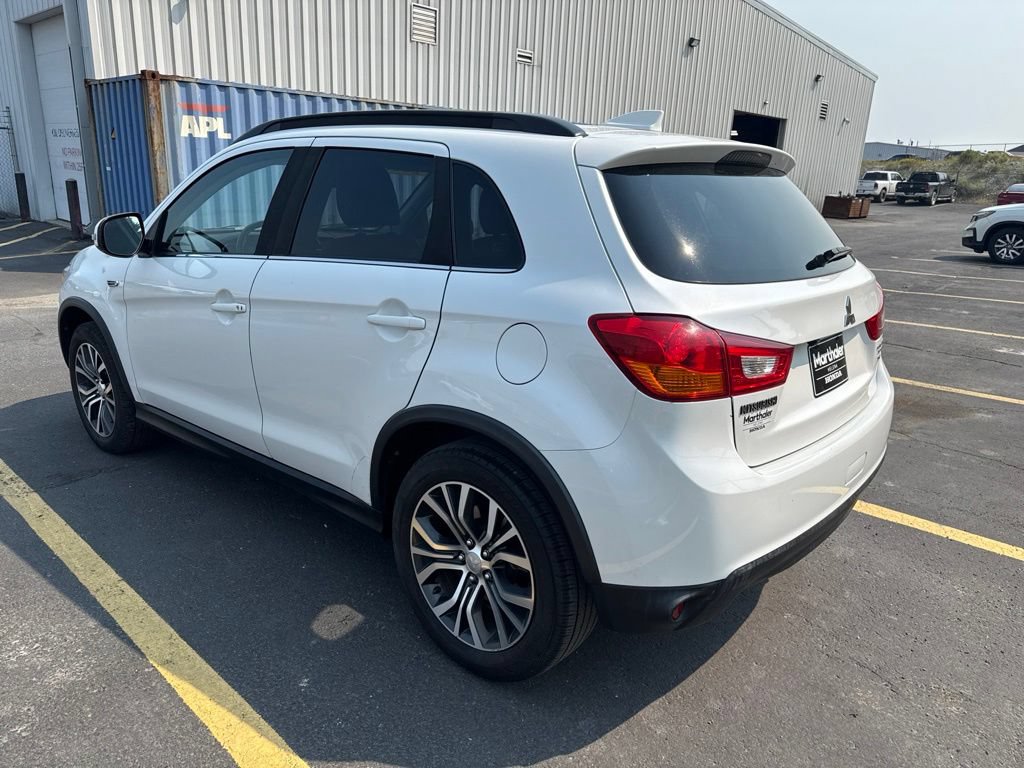 Used 2017 Mitsubishi Outlander Sport SEL AWD/4WD image 5