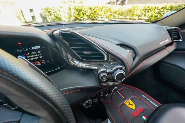 Used 2018 Ferrari 488 GTB image 72