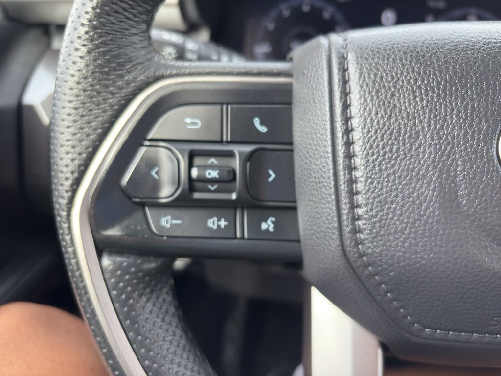 Used 2025 Toyota Tacoma TRD Off-Road image 18