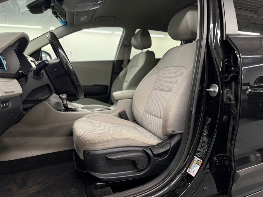 Used 2019 Kia Niro LX image 16