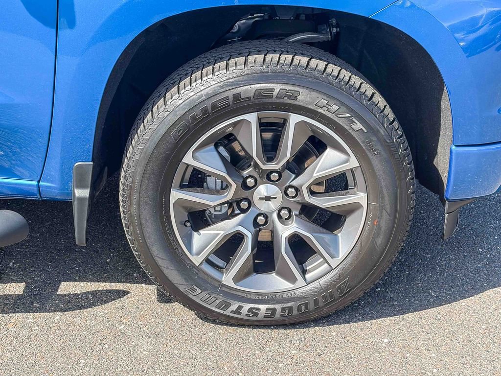Used 2022 Chevrolet Silverado 1500 RST AWD/4WD image 13