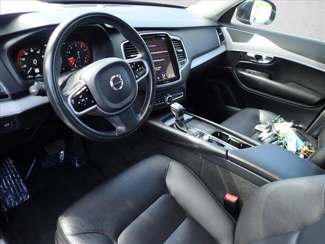 Used 2022 Volvo XC90 T5 Momentum w/ Advanced Package AWD/4WD image 11